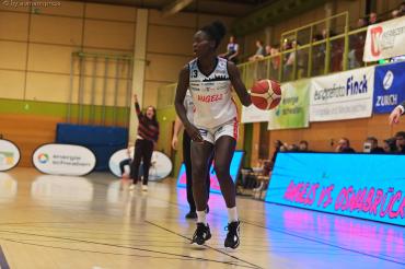 Nördlingens Mariam Hasle-Lagemann steuerte beim Spiel gegen den Deutschen Meister in Keltern 12 Punkte bei, konnte die etwas zu hohe 90:72-Niederlage aber nicht verhindern.