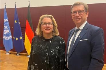 Bundesministerin Svenja Schulze lud Landrat Stefan Rößle zum entwicklungspolitischen Austausch nach Berlin ein.