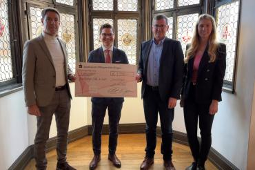 Das Bild zeigt die Spende der Wirtschaftsberatung Wolf & Gerstmeier.