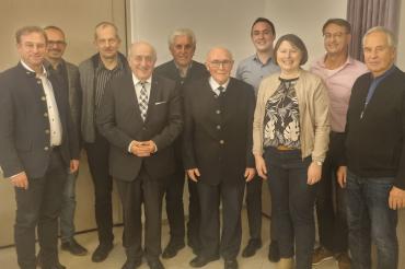 Landtagsabgeordneter Wolfgang Fackler, Bürgermeister Dr. Martin Drexler, Josef Fackler, Gottfried Hänsel, Josef Stenzenberger, Monsignore Herbert Lang, Nicolas Bumba, Claudia Marb, Robert Behringer, Theo Knoll (v.l.n.r.) 