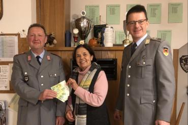 V.l.nr.: Jürgen Wiedemann, Rosmarie Schweyer, Joachim Stippler.