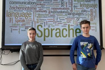 Paulina Greiner und Julius Bast sind in der Kategorie SOLO des Bundeswettbewerbs Fremdsprachen angetreten.