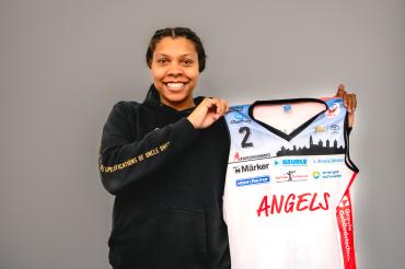 Naomi Davenport kam gestern (Montag) in Nördlingen an und wird Ende Januar die Position von Danielle McCray im Eigner Angels Team einnehmen.