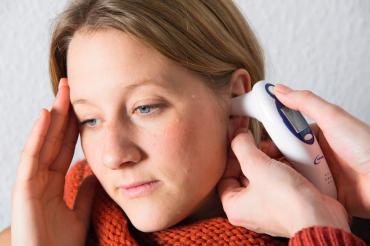 Das finanzielle Risiko der Entgeltfortzahlung für kranke Beschäftigte können Arbeitgeber über die Umlage U1 absichern.