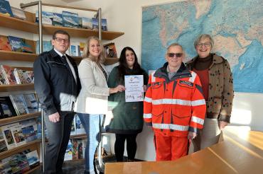 Übergaben des zweiten und dritten Preises des Donauwörther Weihnachtsgewinnspiels