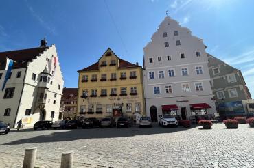 Das Bild zeigt den Marktplatz Nördlingen.
