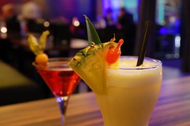 Das Bild zeigt einen Cocktail.