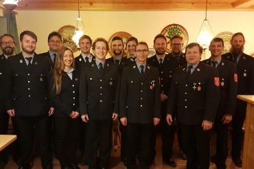 Das Bild zeigt (von links): Fürnrohr Wolfgang, Schön Jonas, Beck Hansjörg, Herbich Belinda, Herbich Mario, Eicher Martin, Gröninger Dominik, Oberfrank Carolin, Gröninger Werner, Sonnenleitner Patrick, Beck Florian, Schreitmüller Bernd, Löfflad Markus, Münzinger Marius.