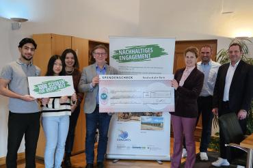 Die Realschule Rain spendet 6.000 Euro für ein Schulbauprojekt in Senegal.