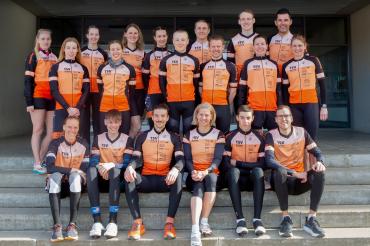 Obere Reihe (v.l.)  Lea Büsch, Paula Kleindienst, Franziska Krischdat, Julia Weiland, Thomas Braun, Jan-Henrik Trautsch, Jochen Rühl (Sportlicher Leiter) Mittlere Reihe (v.l.) Elisabeth Haupt, Nina Mayer, Tom Kaebel, Tobi Ullrich, Linda Simon, Diana Naschwitz Untere Reihe (v.l.) Christine Lernhard, Simon Naschwitz, Lukas Berger, Simone Lechner, Luca Schreitmüller, Markus Stang