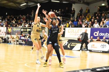 Das Bild zeigt US-Girl Erika Davenport von den Eigner Angels