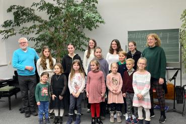 Die Schüler und Schülerinnen der Rieser Musikschule.