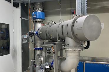 Eine Investition in die Trinkwasserqualität: In Genderkingen wird das Trinkwasser nun zusätzlich mit ultraviolettem Licht aus 120 Hochleistungsniederdruckstrahlern desinfiziert. 