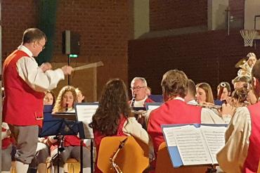 Das Bild zeigt die Musiker*innen.