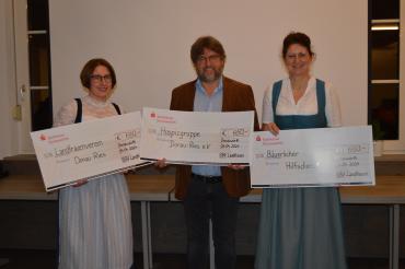 Nicole Binger, Kreisbäuerin, Hans Wenninger, Hospizverein Donau-Ries, Christine Singer, BBV-Landesbäuerin