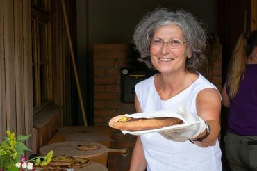  Bewirtung mit regionalen Spezialitäten