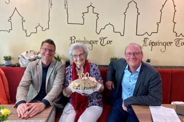 Das Bild zeigt: OB David Wittner, Waltraud Schaffner und Erwin Seiler. 