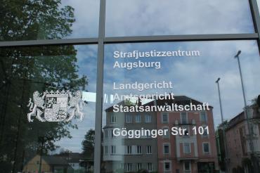 Hier sieht man das Strafjustizzentrum in Augsburg.