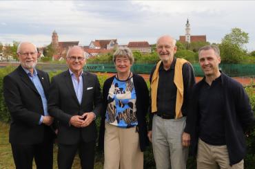 (von links) Schriftführer Peter Hirt, Vorsitzender Hermann Schröder, stv. Vorsitzende Sibylle Lutzkat, Kassier Wulf-Diether Betz und dem neuen Jugendwart Stefan Baumann.