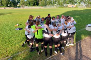Das Bild zeigt die Spielerinnen des TSV Nördlingen.