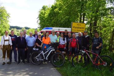 Die Radfahrgruppe aus Stams bei ihrer Ankunft in Kaisheim.