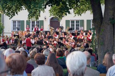 Hier sieht man die Tapfheimer Musikanten.