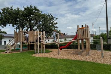 Der neu gestaltete Garten der Wohngruppe Ehringen der Rummelsberger Dienste für junge Menschen gGmbH, Kinder- Jugend- und Familienhilfe Nördlingen 