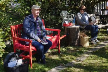 Die Rote Bank des B+ Zentrums Blossenau 