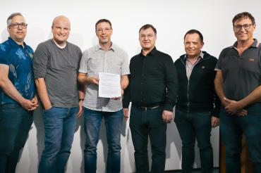 Von links: Lea Mertens (Schriftführerin), Andreas Baumann (Kassierer), Stadtkapellmeister Oliver Körner (Beirat), Michael Enders (1. Vorsitzende), Leiter der Stadtkapelle Armin Schneider (Beirat), Daniel Wizinger (Beirat) und Jürgen Christ (2. Vorsitzende).