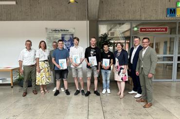 Hier sieht man die Berufsbesten des Abschlussjahrgangs 2024.