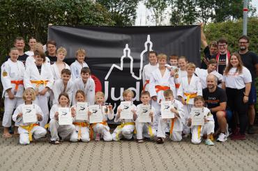 Hier sieht man die Judokas des TSV Wemding.