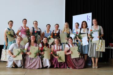 Die 14 Absolventinnen der Dorfhelferinnenfortbildung 2024. 