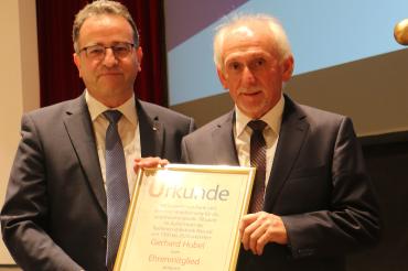 Ehrung von Herr Hubel