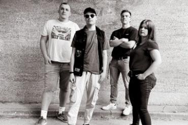 Keep Rockin´mit „Red Out“ 