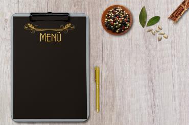 Ein Abend voller Witz, Charme, Nachdenklichem, aber auch Zynismen, begleitet von virtuoser Musik und einem genussvollen Menü. 