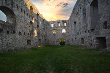 Bergruine Niederhaus