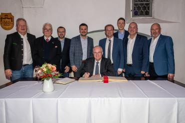 Eintrag ins Goldene Buch