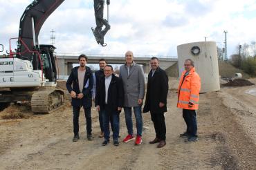 Die anwesenden Vertreter aus Politik und Bauamt zeigten sich über das baldige Ende der Baustelle erfreut.