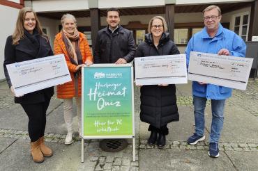 Spendenübergabe Harburgquiz