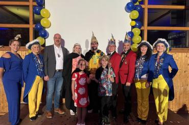 In Huisheim wurde die Faschingssaion 2024/2025 mit einer großen Party eröffnet. 