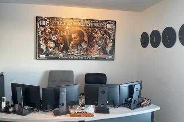 Gemeinsam mit kosovarischen Justiz- und Polizeibehörden durchsuchten Beamte aus Nordschwaben mehrere Callcenter im Kosovo. 