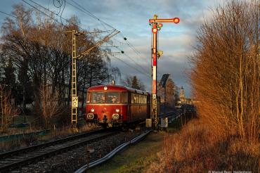 VT98 auf dem Weg nach München an der Nördlinger Stadtgrenze 