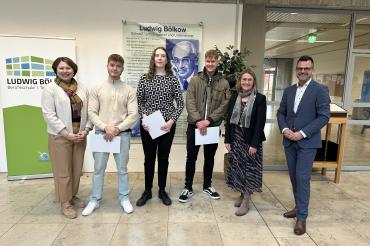 Lena Wimmer, Moritz Schramm und Luis Grygar wurden für ihren Abschluss geehrt.