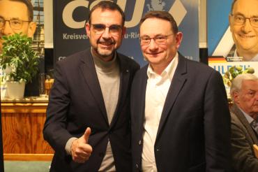 Klaus Holetschek (l.) und Ulrich Lange warben bei der CSU-Veranstaltung in Munzingen um das Vertrauen der Wähler.