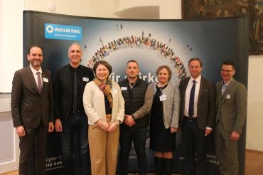 Mit Friedrich Kaulfersch (M.) hat der Weisse Ring in Nördlingen einen neuen Außenstellenleiter.