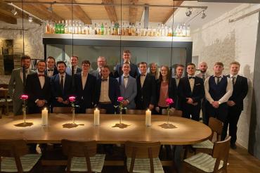 Die Schüler der Fritz-Hopf-Technikerschule im Praxisunterricht in einem Sternerestaurant.