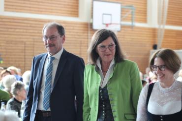 Auf dem Bild zu sehen (von links): Kreisobmann Karlheinz Götz, Bayerische Landtagspräsidentin Ilse Aigner und Kreisbäuerin Nicole Binger. 