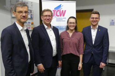 V.l.n.r.: Josef Wolf (Geschäftsführer TCW), Landrat Stefan Rössle, Jessica Kießling (Leitung Marketing TCW), Oberbürgermeister David Wittner
