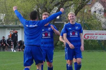 Die Freude nach dem Finaleinzug ist groß bei der SG Alerheim.