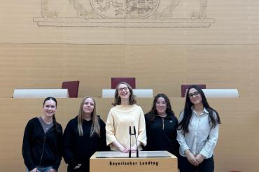 Hanna Müller, Emma Woijec, Eva Lettenbauer, Carla Daniels-Wredenhagen, Rana Husein 